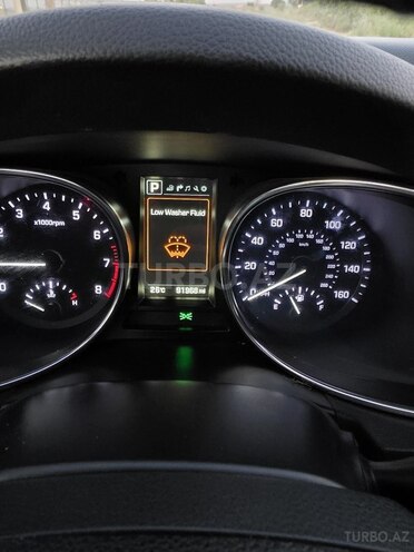 Hyundai Santa Fe-18