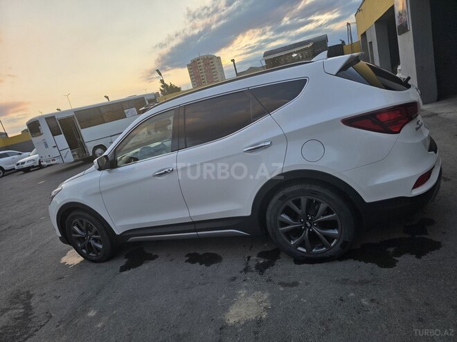 Hyundai Santa Fe-6