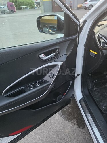 Hyundai Santa Fe-9