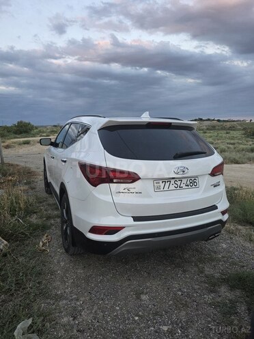 Hyundai Santa Fe-12