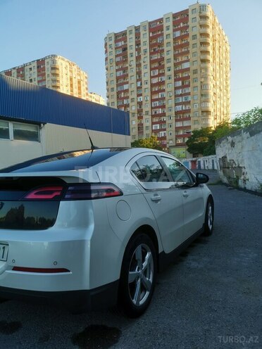 Chevrolet Volt-8