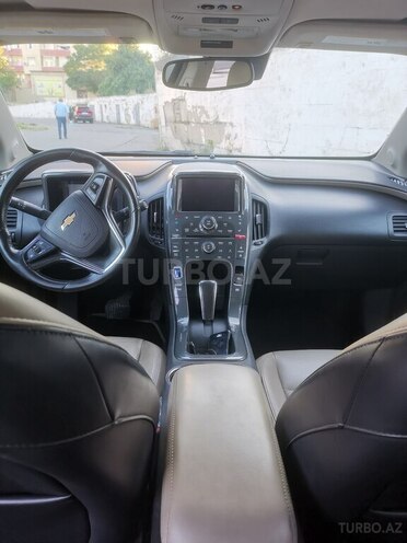 Chevrolet Volt-10