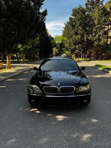 BMW 740-1