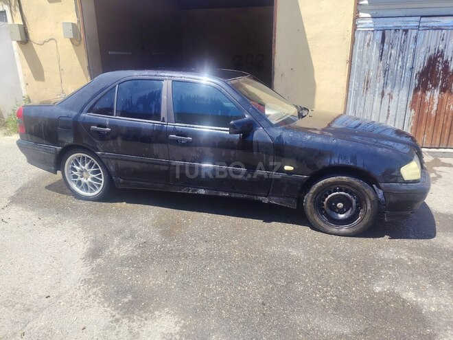 Mercedes C 200-2
