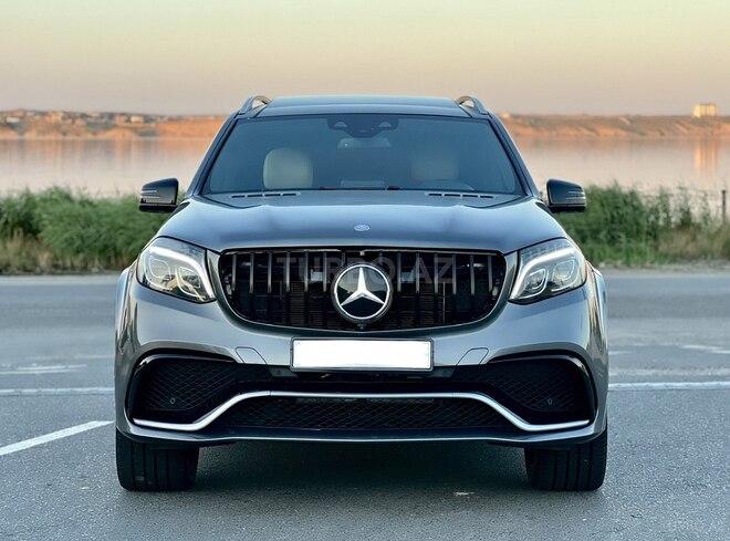 Mercedes GLS 450 4MATIC-2