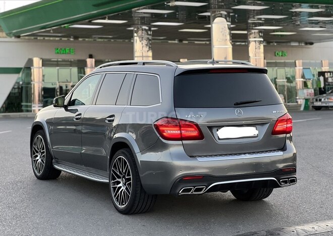 Mercedes GLS 450 4MATIC-9
