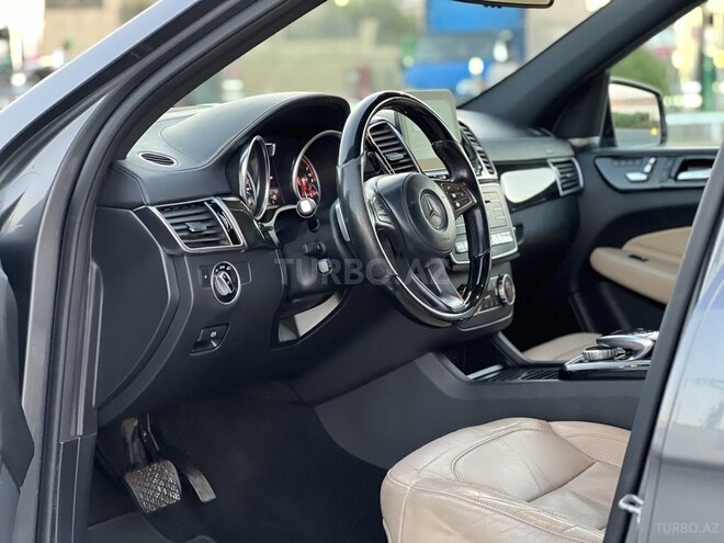 Mercedes GLS 450 4MATIC-13