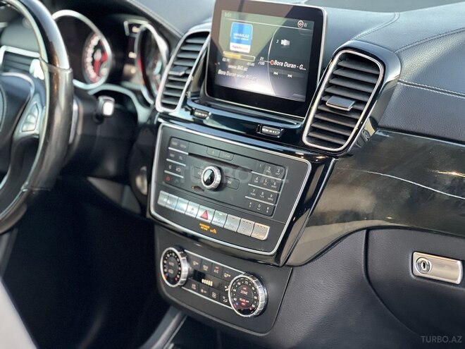 Mercedes GLS 450 4MATIC-16