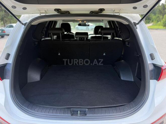 Hyundai Santa Fe-18