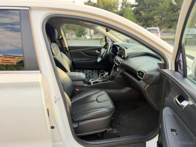 Hyundai Santa Fe-15