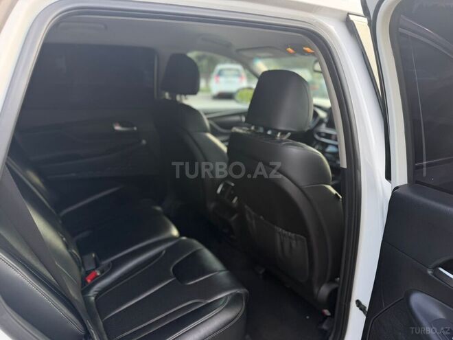 Hyundai Santa Fe-14