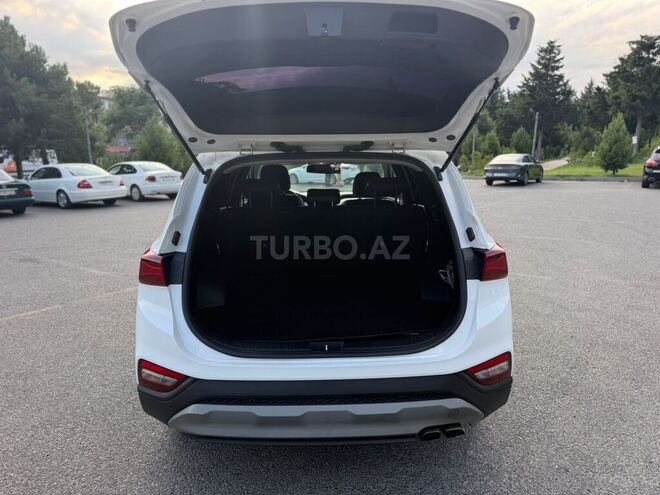 Hyundai Santa Fe-17