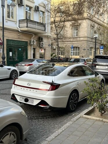 Hyundai Sonata-9