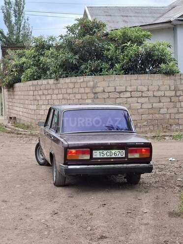 LADA (VAZ) 2107-2