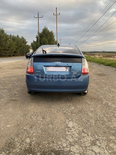 Toyota Prius-8