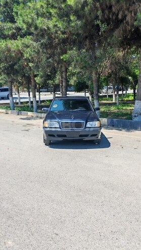 Mercedes C 230-1