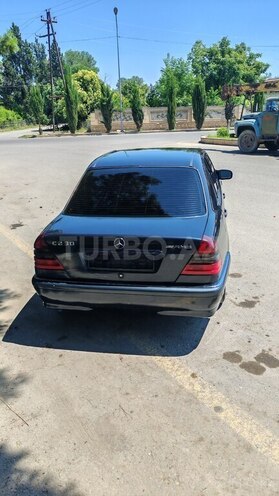 Mercedes C 230-4