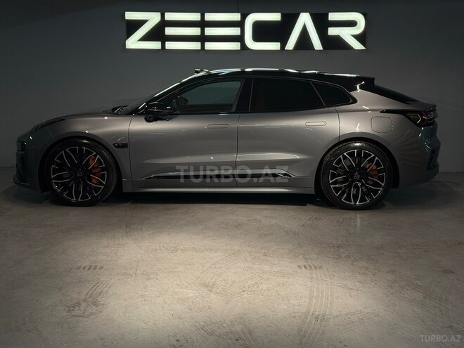 ZEEKR 001-3
