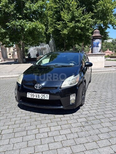 Toyota Prius-2