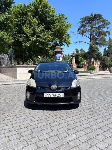 Toyota Prius-1