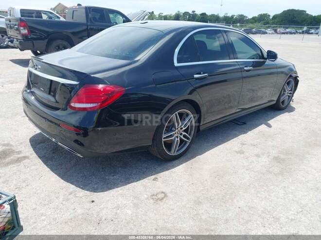 Mercedes E 300-6