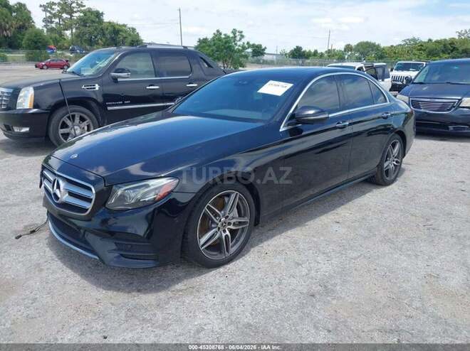 Mercedes E 300-1
