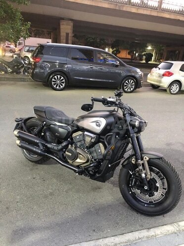 QJMotor SRV 600 V-4