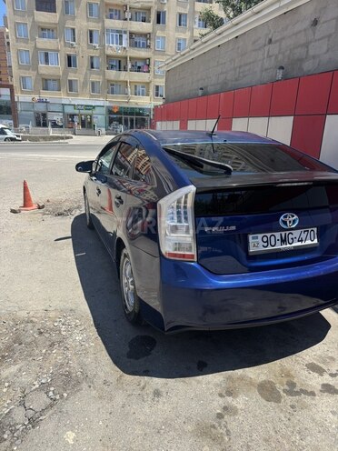Toyota Prius-9