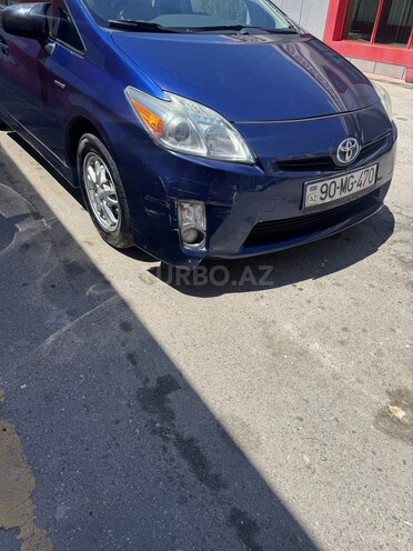 Toyota Prius-2