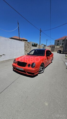 Mercedes E 320-1