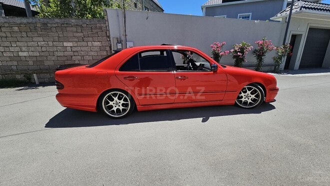 Mercedes E 320-2