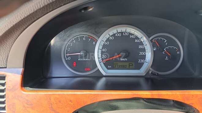 Daewoo Gentra-11