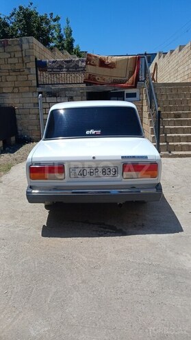 LADA (VAZ) 2107-2