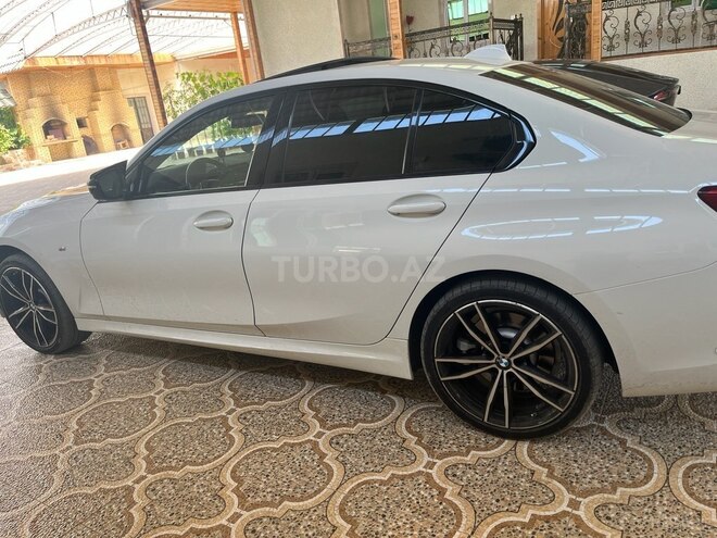 BMW 330-3