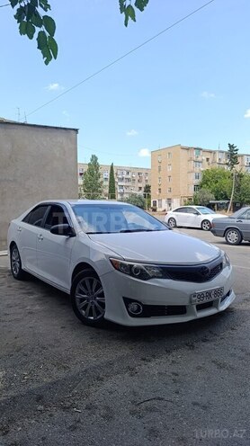 Toyota Camry-1