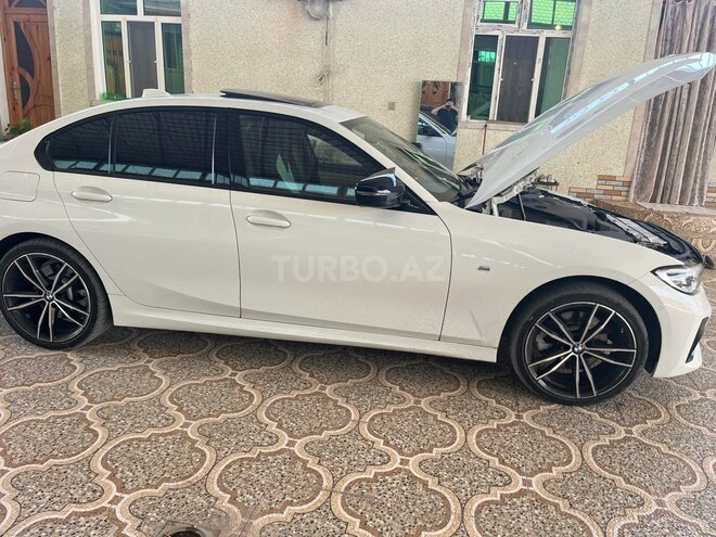 BMW 330-10
