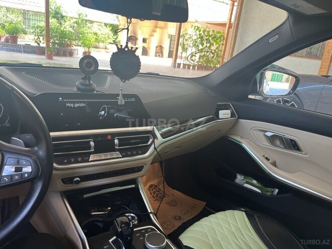 BMW 330-12