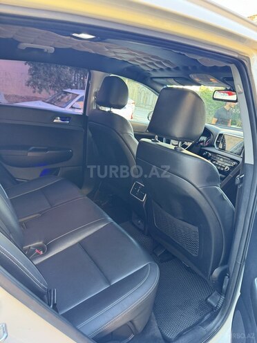 Kia Sportage-13