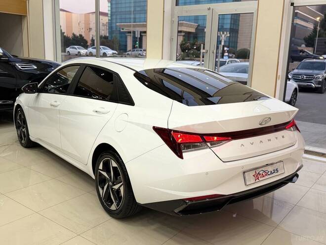 Hyundai Elantra-7