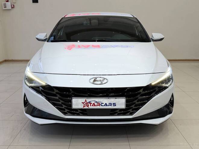 Hyundai Elantra-6