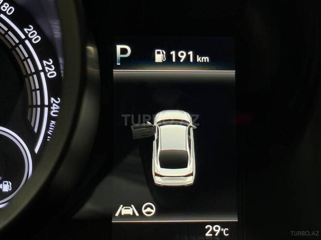 Hyundai Elantra-13