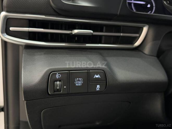 Hyundai Elantra-23