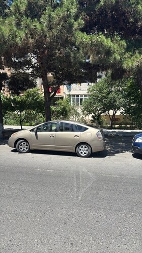 Toyota Prius-10