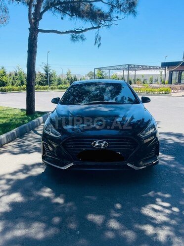 Hyundai Sonata-1