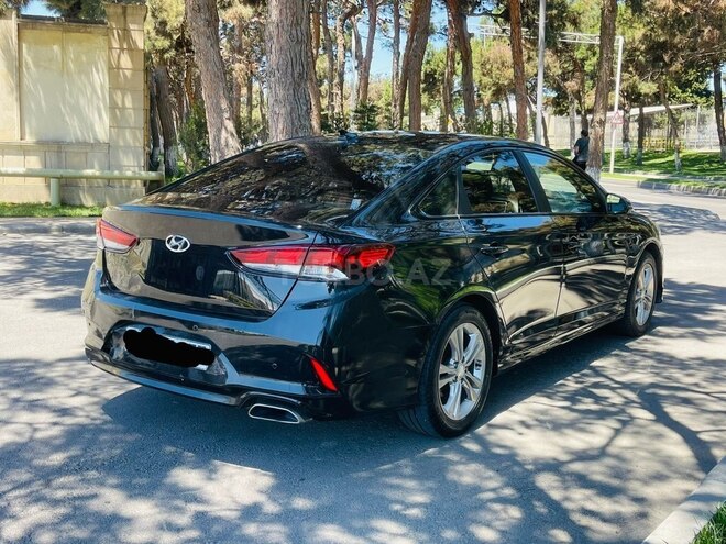 Hyundai Sonata-5