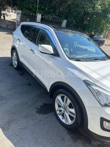 Hyundai Santa Fe-4