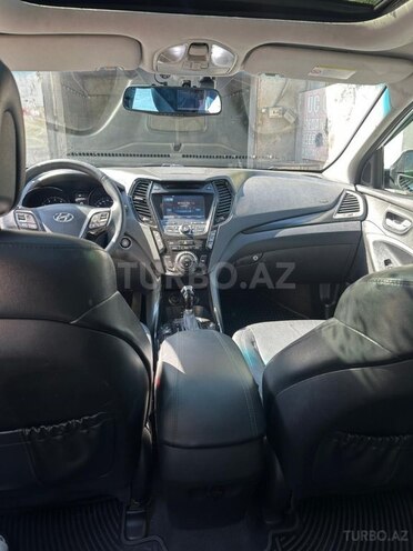 Hyundai Santa Fe-6