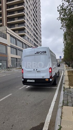 Ford Transit-3
