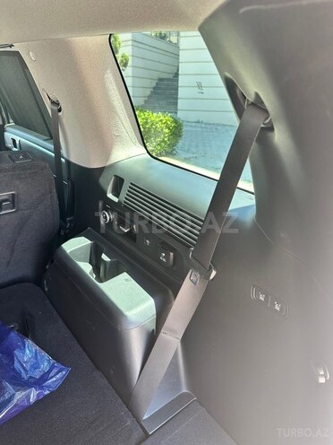 Hyundai Santa Fe-13