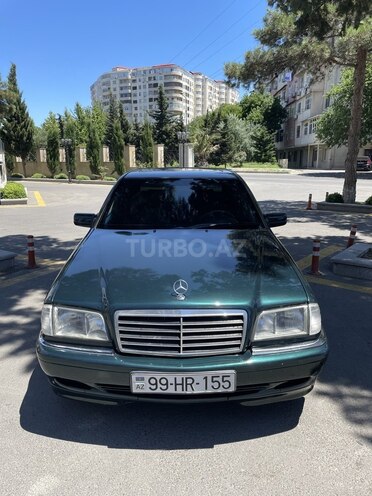 Mercedes C 220-1